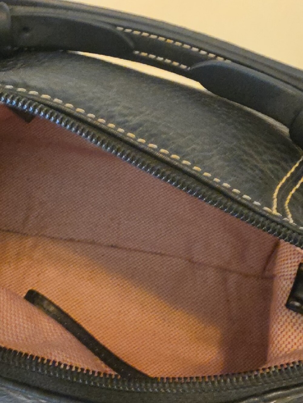 Dooney & Bourke Black Pebbled Leather Shoulder Bag - Picture 7 of 8